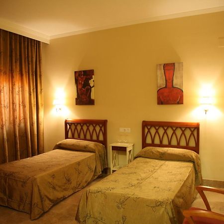 Hotel Torre Del Oro La Rinconada Ngoại thất bức ảnh